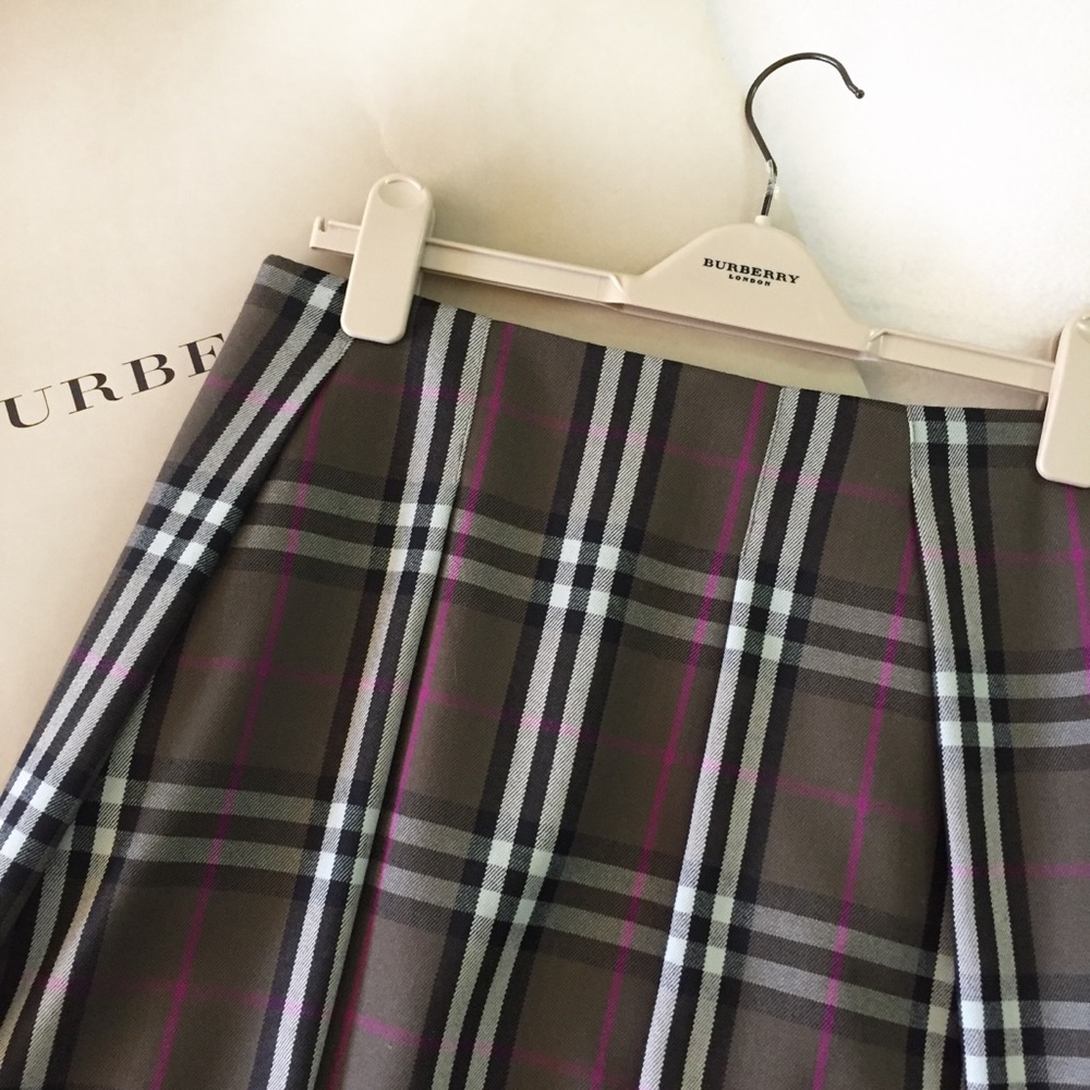 Authentic Burberry British Check skirt size 4